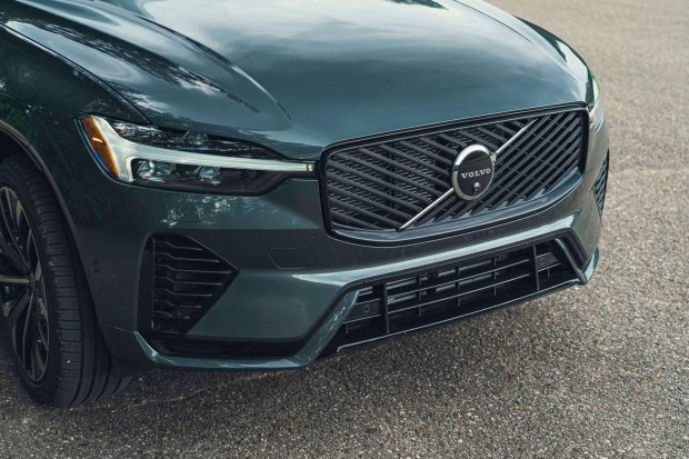 Volvo XC60 2.0 [T6] Plus Dark AWD Geartronic Ki...